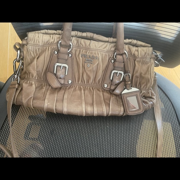 Authentic Prada Gaufre Leather Light brown 2 way - Picture 3 of 10